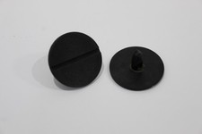 Audi A6 4G C7 Sill Side Cill Trim Rotary Latch Clips Pegs x2 4G0898909