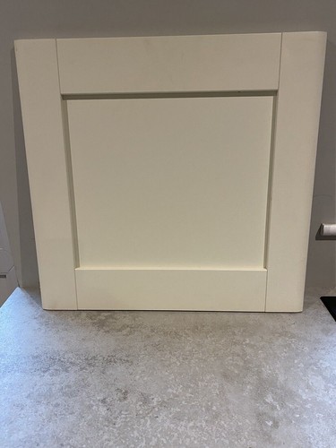 Cream colour kitchen door - colour, 600