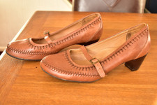 LADIES M&S FOOTGLOVE BROWN