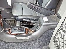 LONDON TAXI TX4 2007-2017 Front Center Console Trim & Arm Rest