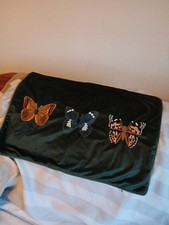 Velvet M&S Embrioded