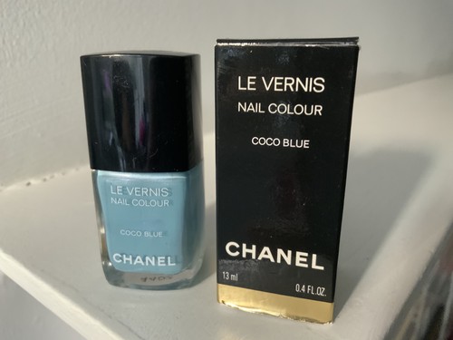 Chanel coco blue - coco, nail