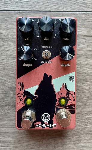Walrus audio monument - audio, harmonic