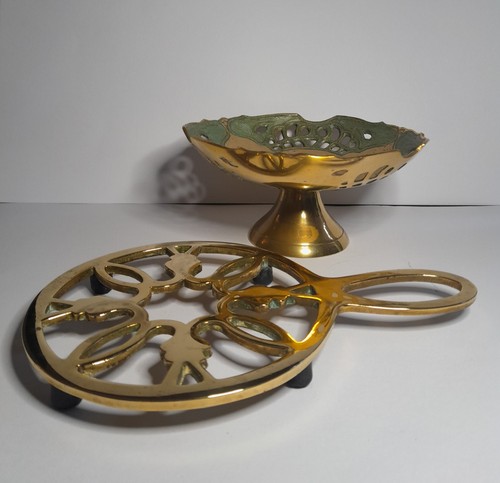 Vintage brass trivet - brass, pot