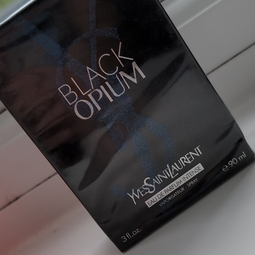 Yves saint laurent black - saint,