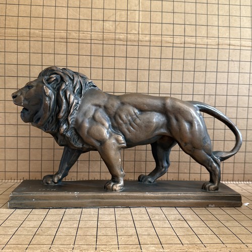 Austin sculpture walking lion - austin,