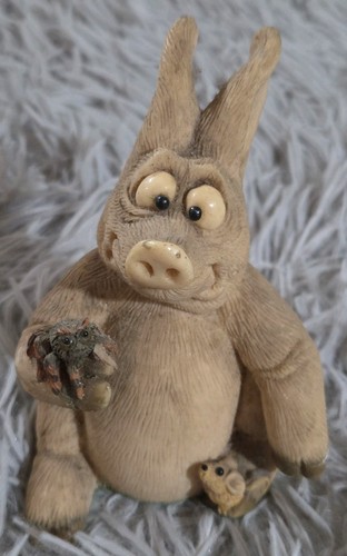 Vintage piggin phobia - vintage, piggin'