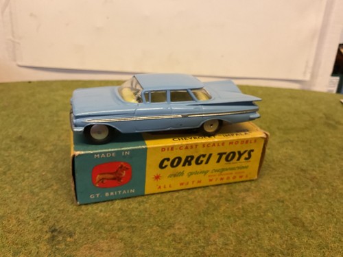 Corgi toys 220 chevrolet - corgi,