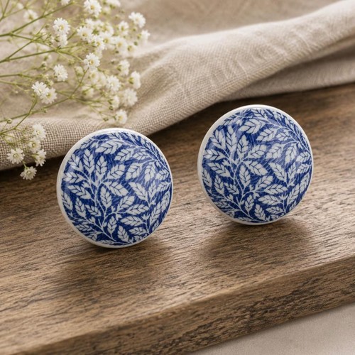 Blue and white - knobs, floral
