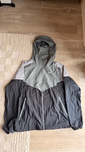 Nike miler jacket small - nike,