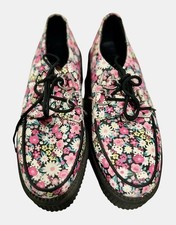 T.U.K. Hello Kitty Flowers