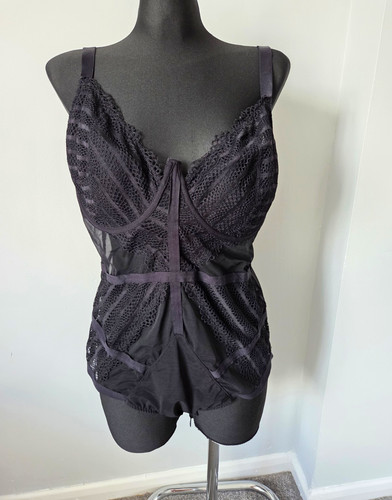 Pour moi black lace corselette - pour,