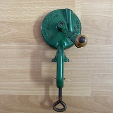 Vintage Cast Iron Bean Slicer Spong No 632