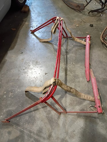1952 top frame 3 bow - top,