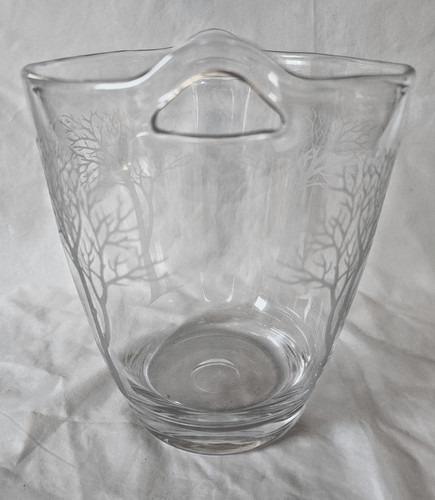 Elegant vintage glass ice - an,