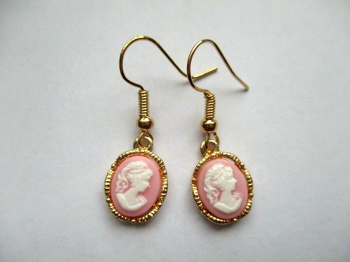 Small pink cameo oval drop - small,