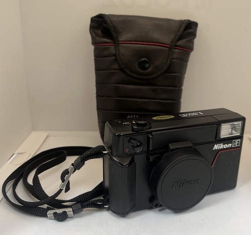 Nikon 1983 l35 35mm - 1983/4,