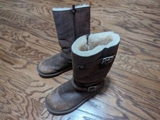 UGG Australia Kensington Brown Leather Boots S/N 1969 Size 4