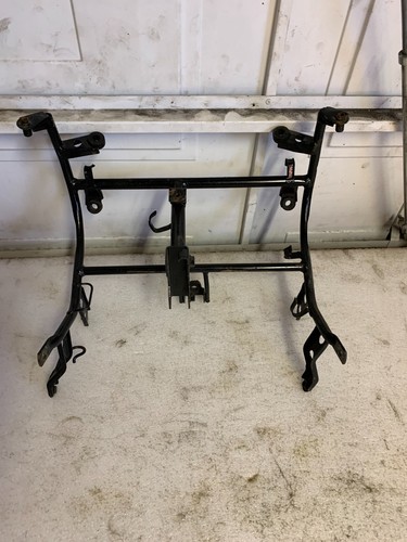 Yamaha tdm 850 3vd - tdm, bracket