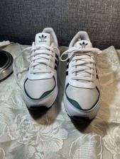 Mens Adidas LA2 Trainers Size