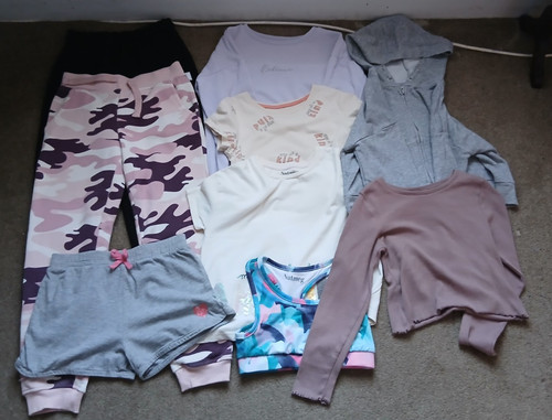 Preloved girls clothes bundle - clothes,