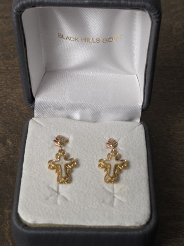 Black hills gold - black,