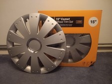 Halfords COMET wheel trims 15 inch . Mint condition ! 