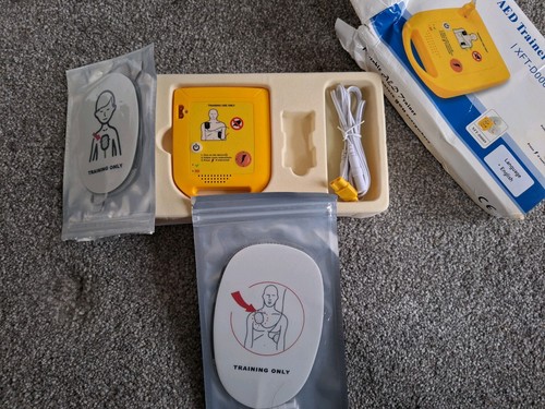 Qualsafe mini aed trainer - qualsafe, set