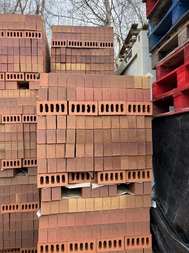 Heather bricks tradesman - bricks,