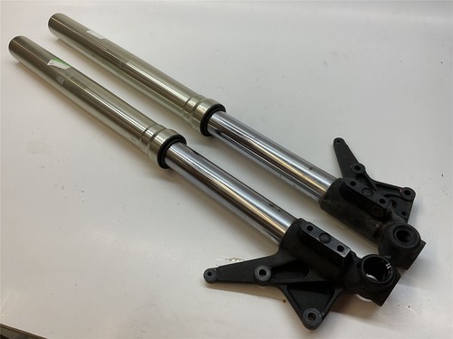 Triumph tiger 800 left and - left,