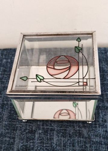 Rennie mackintosh style glass - style,