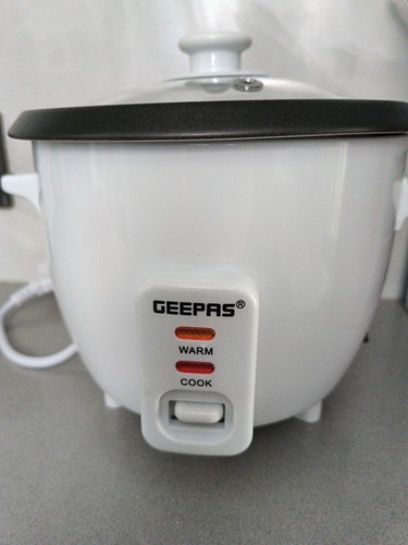 Geepas 450w rice cooker - rice,
