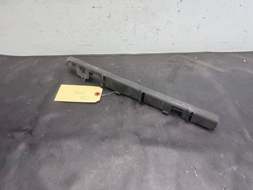 Porsche 944 fuel rail - porsche,