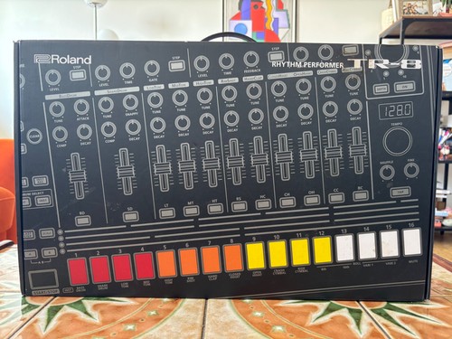 Roland rhythm performer - roland,