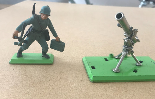 Vintage army figure - , gun