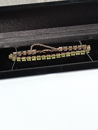 9ct gold peridot gem - , set