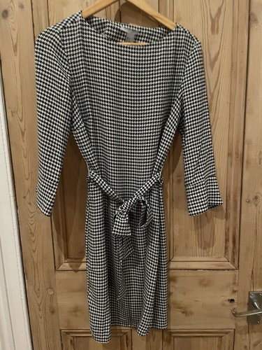 Dogtooth slash neck shift - neck,