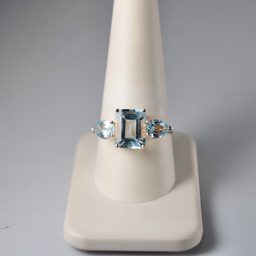 14k yellow gold - 14k, topaz