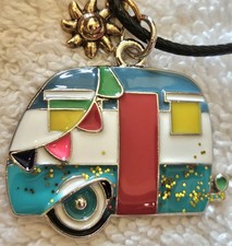 OLD FASHIONED FASHION FAMILY VACATION CAMPER W/ADJUSTABLE NECKLACE COLORFUL LOOK