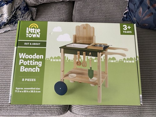 Little town wooden potting - little,