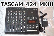 TASCAM 424 MKIII Portastudio