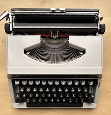 Silver Reed SR 100 Tabulator Portable Typewriter Japan Vintage Tested Working