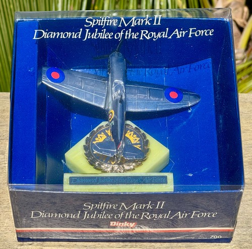 Dinky toy spitfire - spitfire, mark