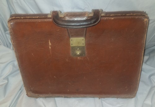 Vintage brown leather doctor - leather, doctor's