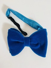 Vintage Blue Velvet Bow Tie In