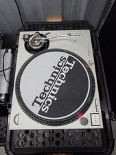 Technics SL-1210MK2 Turntable