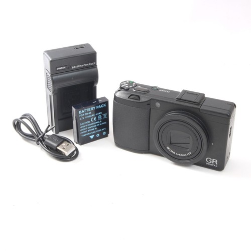 Ricoh digital iii compact - gr,