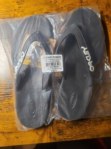 Oakley college flip - college, flop