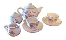 Child's porcelain teaset