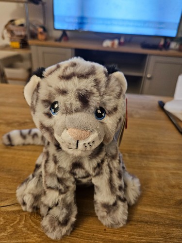 Wild snow leopard soft plush - snow,